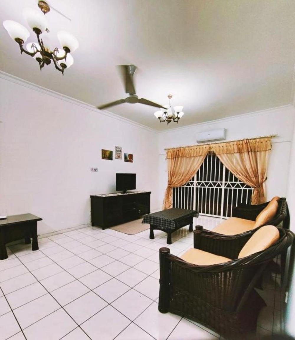 Marina Court Kota Kinabalu Sabah By Zizie Homes Bagian luar foto